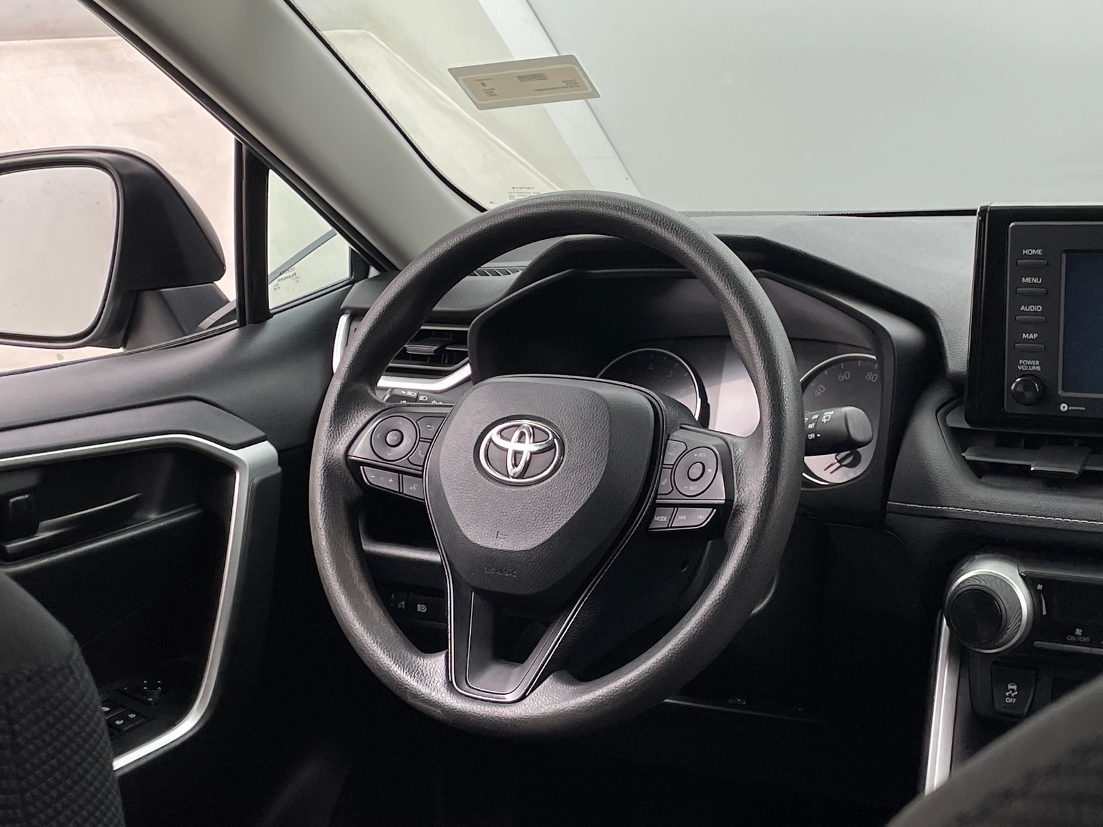 Thumbnail: 2021 Toyota RAV4 - 5
