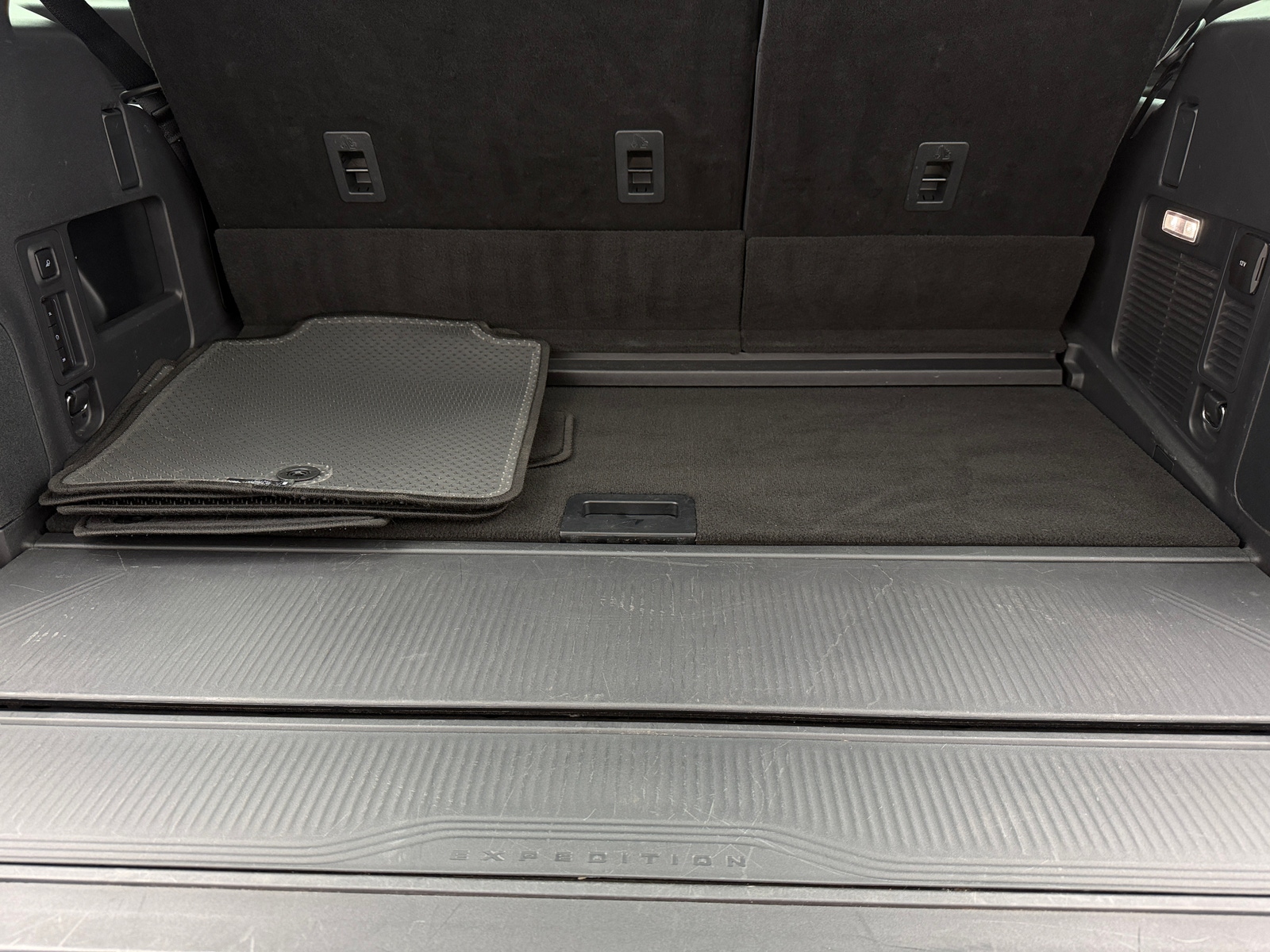 Thumbnail: 2025 Ford Expedition - 7