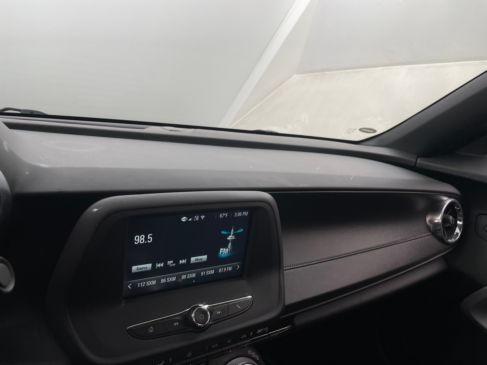 Thumbnail: 2018 Chevrolet Camaro - 3