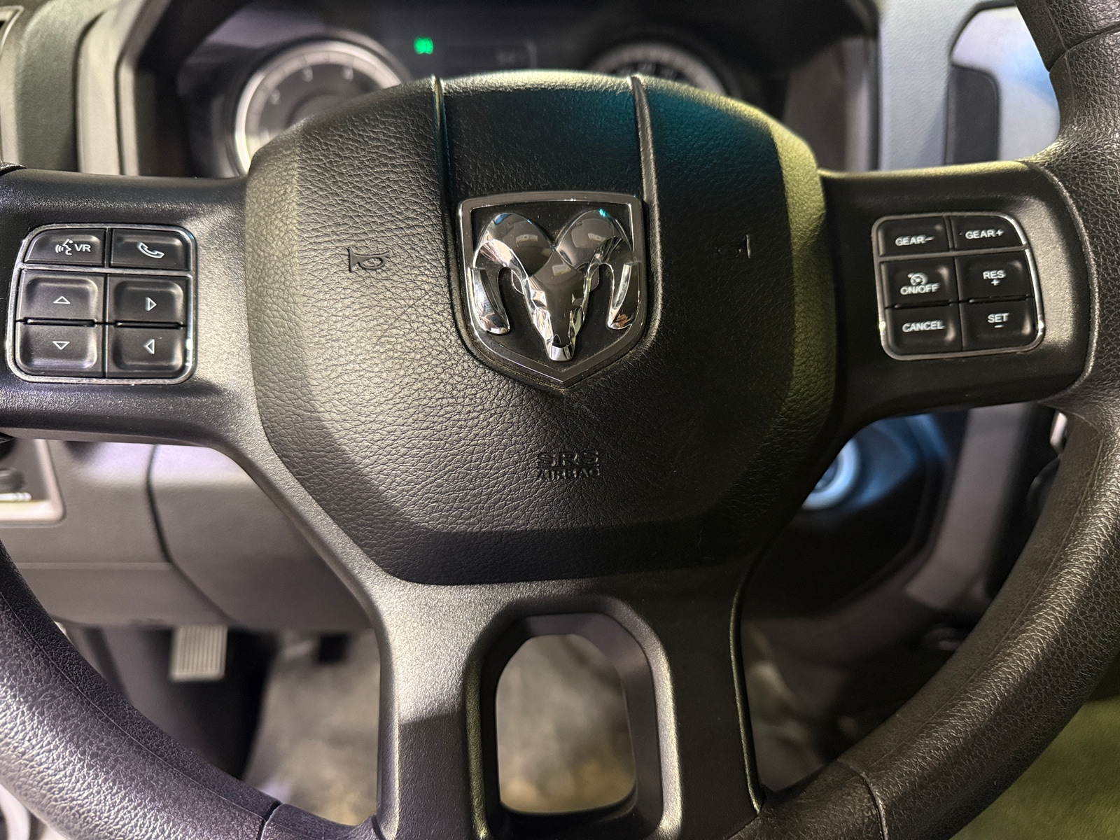 Thumbnail: 2019 RAM 1500 Classic - 5