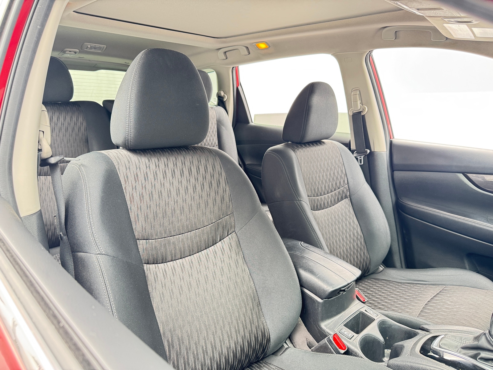 Thumbnail: 2019 Nissan Rogue - 2