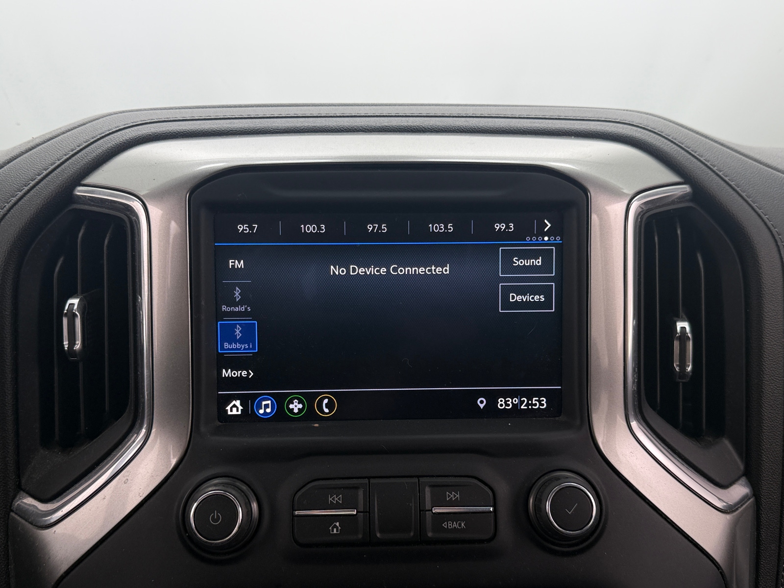 Thumbnail: 2021 Chevrolet Silverado 1500 - 4