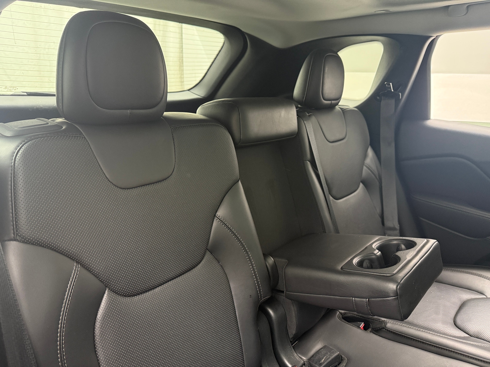 Thumbnail: 2019 Jeep Cherokee - 5