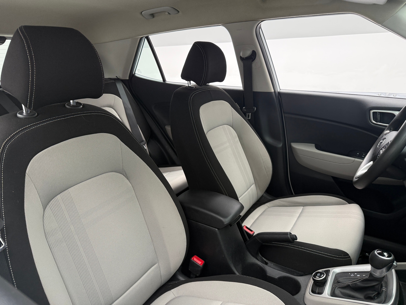 Thumbnail: 2020 Hyundai Venue - 2