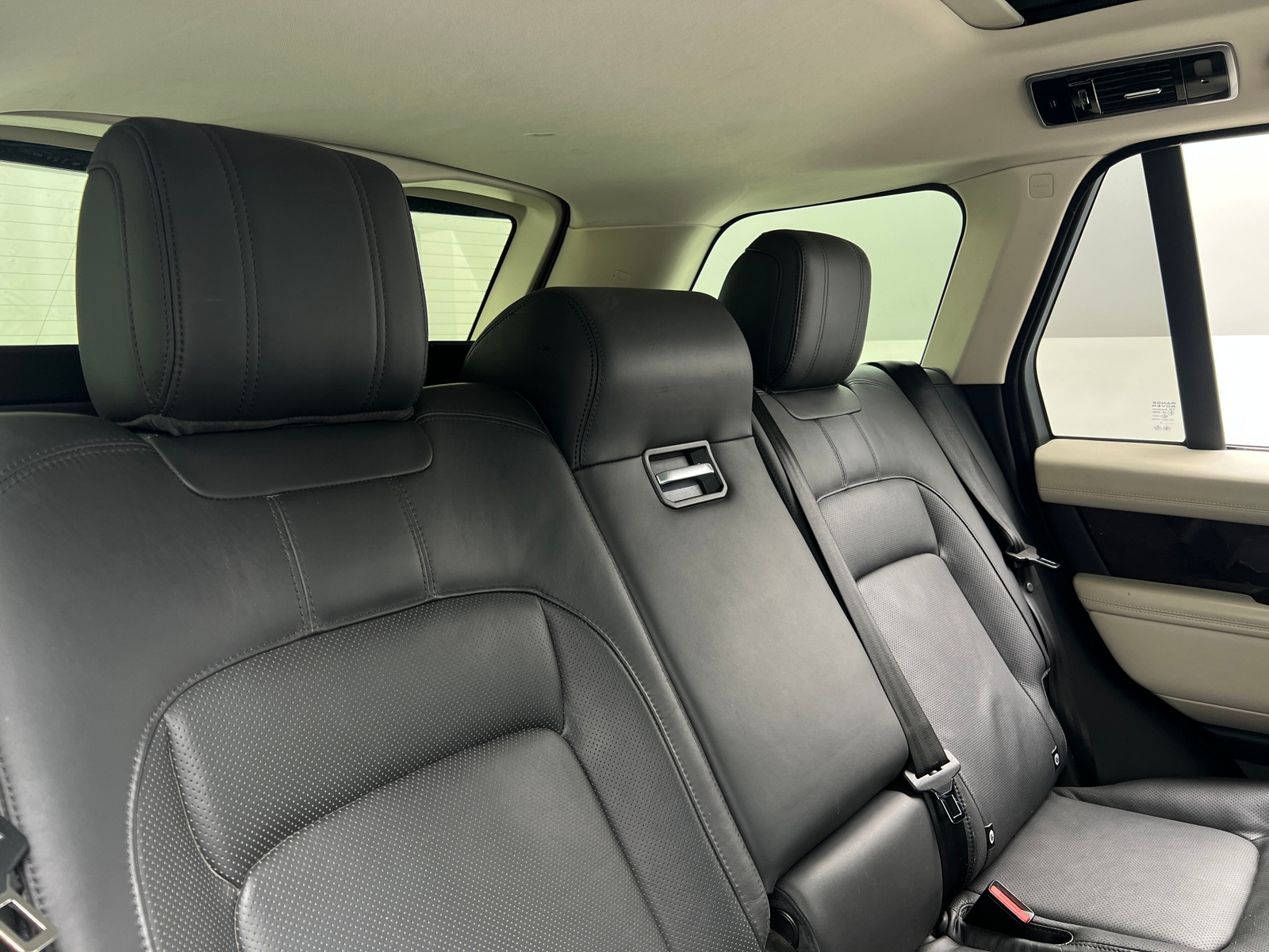 Thumbnail: 2019 Land Rover Range Rover - 5