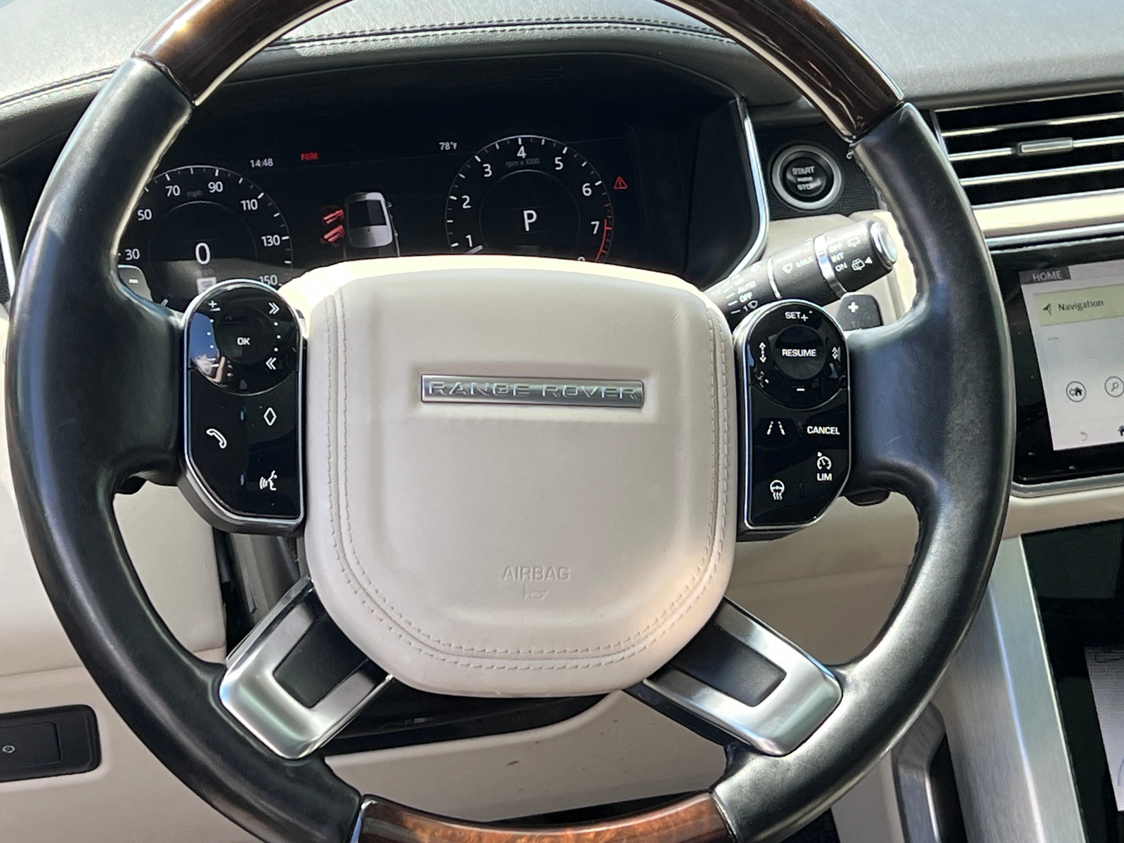 Thumbnail: 2019 Land Rover Range Rover - 4