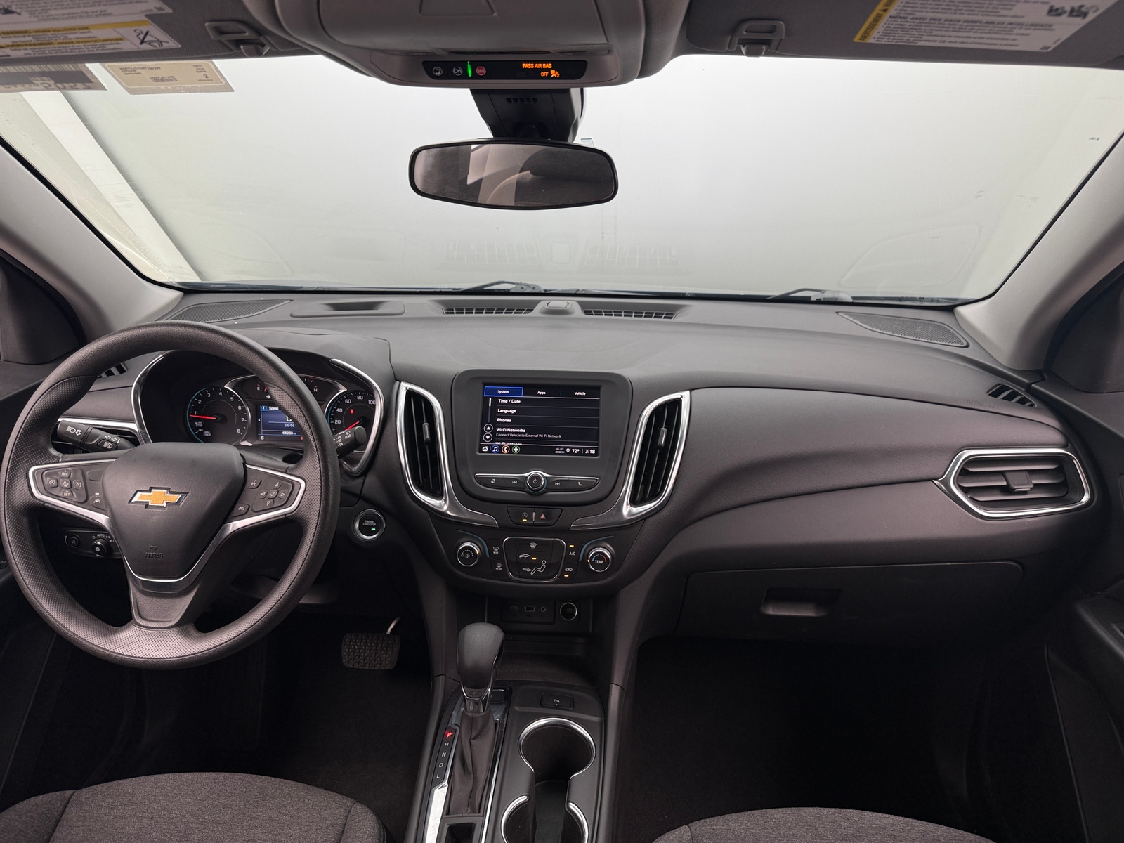 Thumbnail: 2022 Chevrolet Equinox - 3