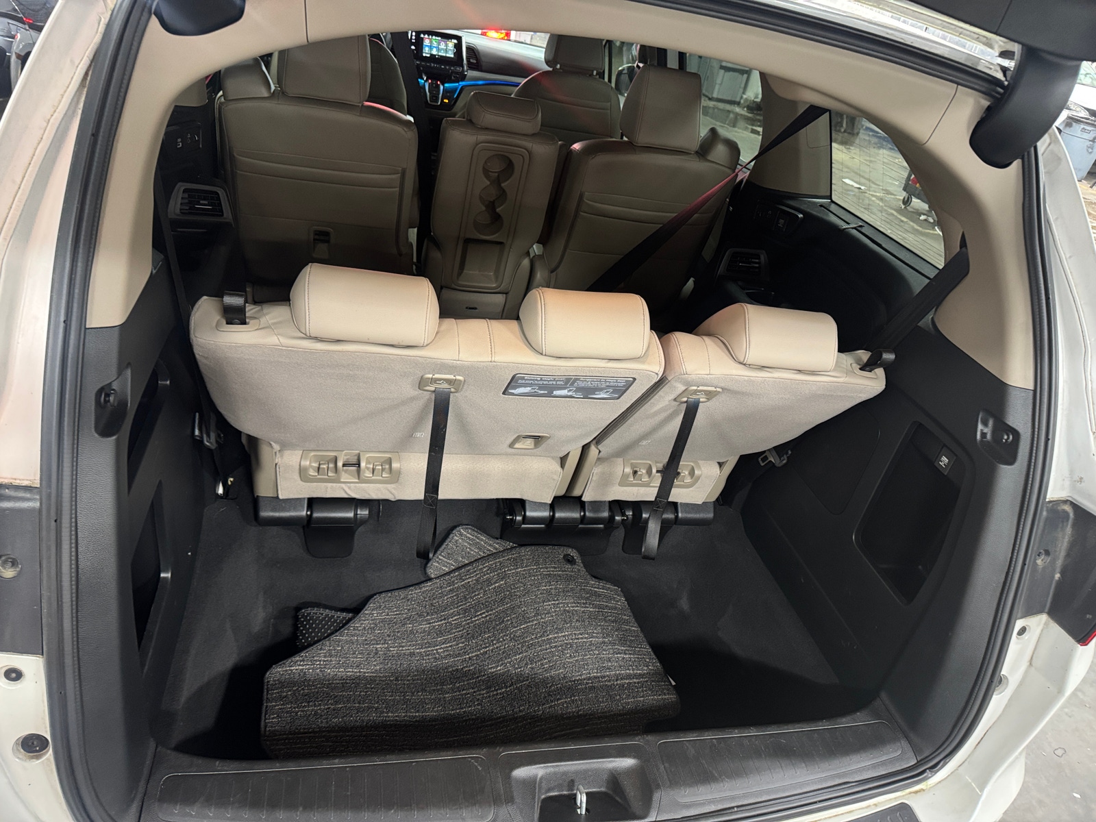 Thumbnail: 2022 Honda Odyssey - 6