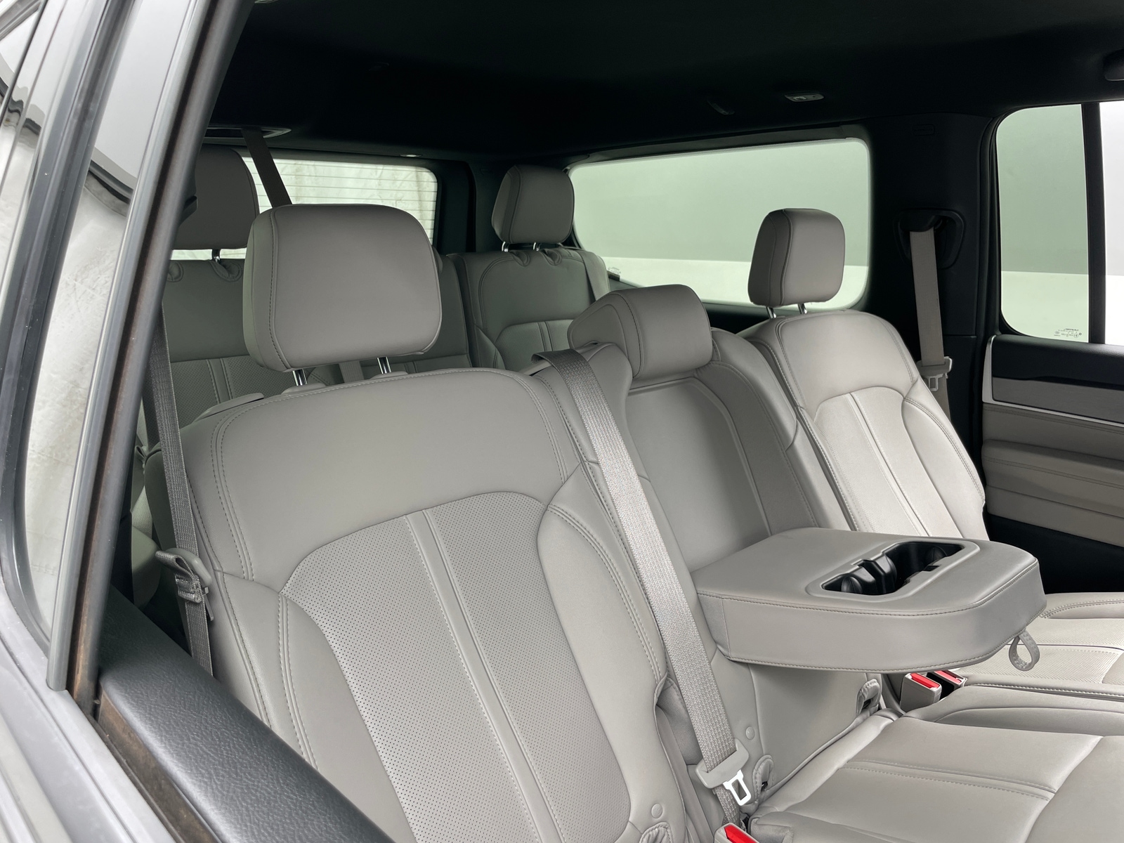 Thumbnail: 2025 Jeep Wagoneer - 5