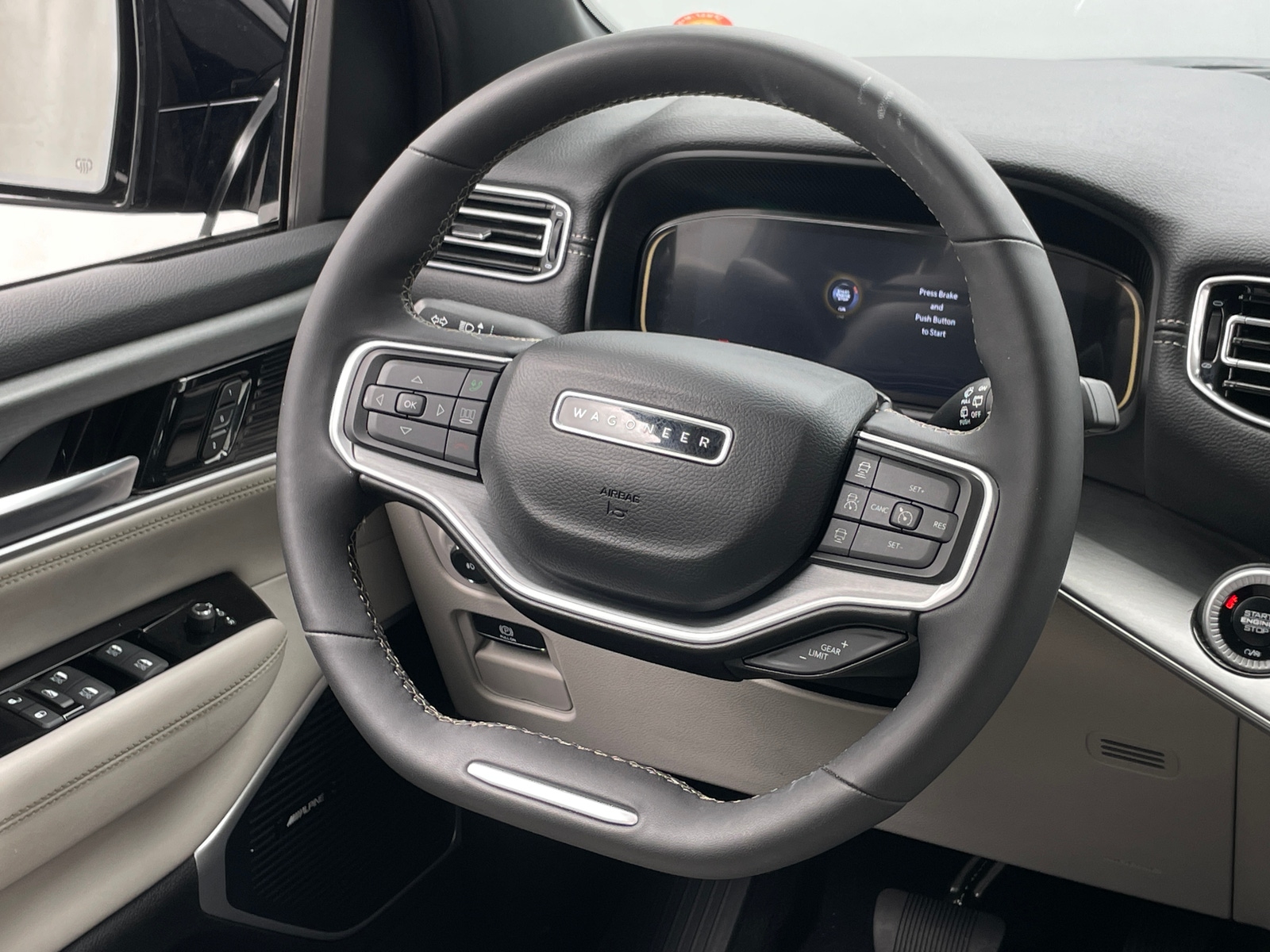 Thumbnail: 2025 Jeep Wagoneer - 4