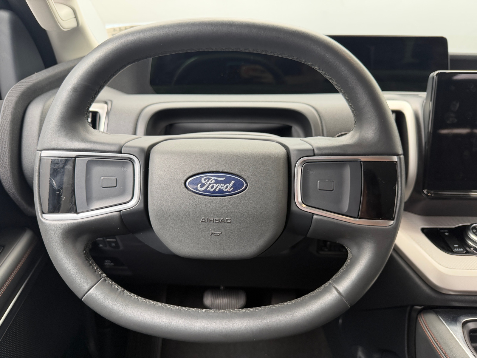 Thumbnail: 2025 Ford Expedition MAX - 5