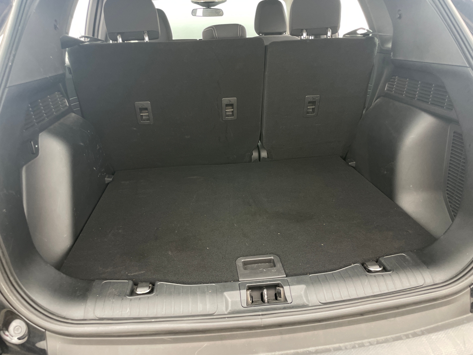 Thumbnail: 2023 Ford Escape - 7