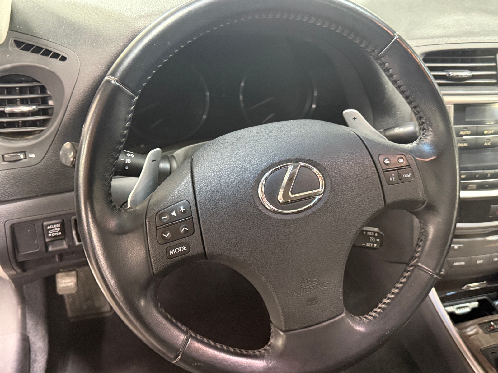 Thumbnail: 2010 Lexus IS - 5