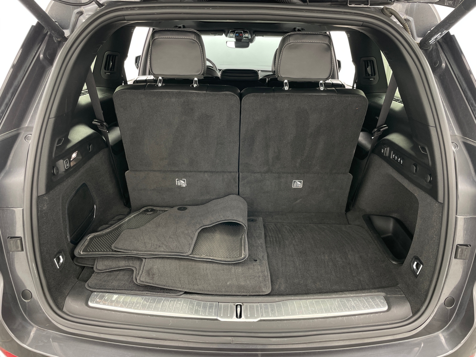 Thumbnail: 2022 Jeep Grand Cherokee L - 6