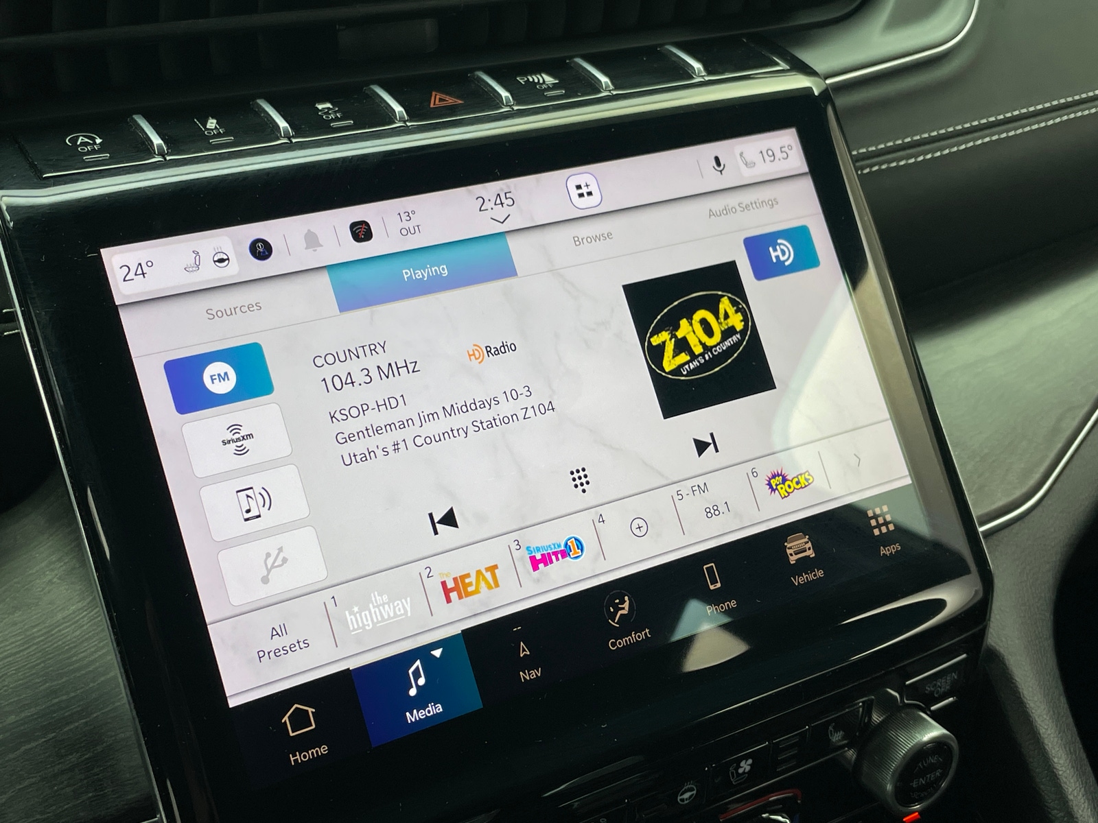 Thumbnail: 2022 Jeep Grand Cherokee L - 3