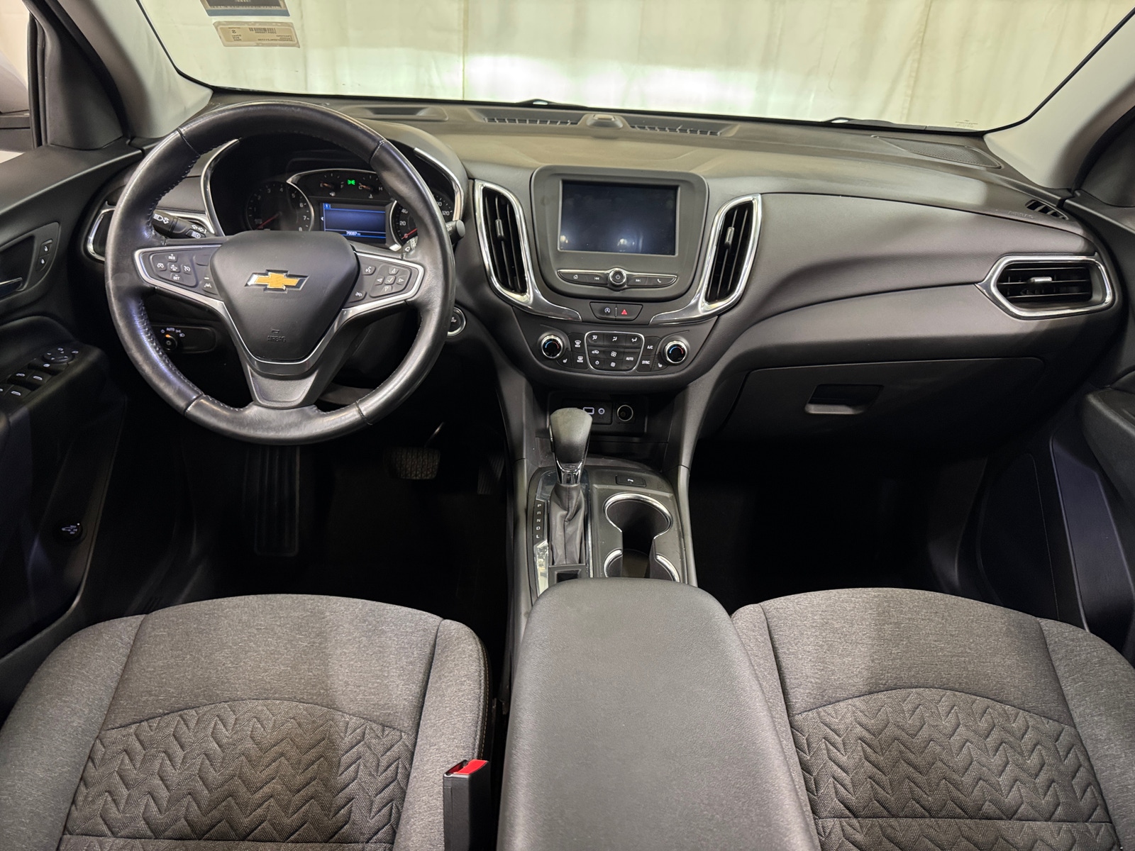 Thumbnail: 2022 Chevrolet Equinox - 3