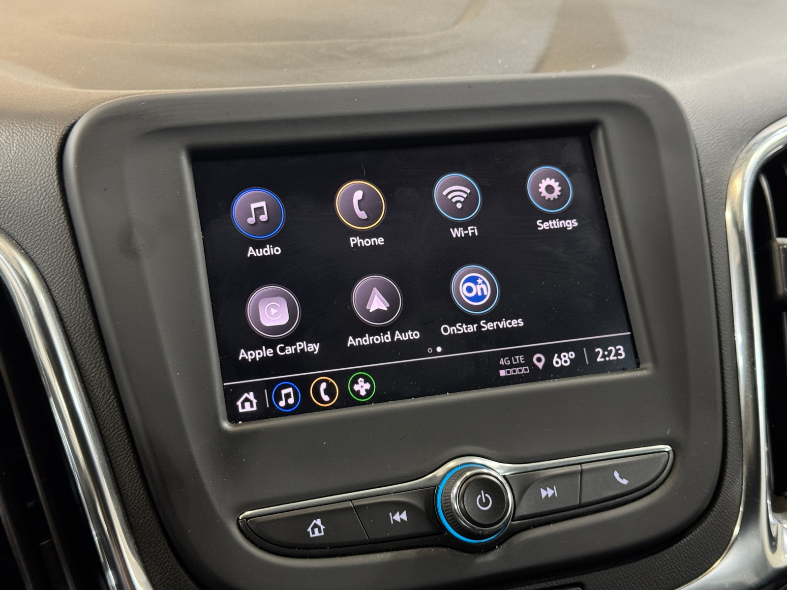 Thumbnail: 2022 Chevrolet Equinox - 4