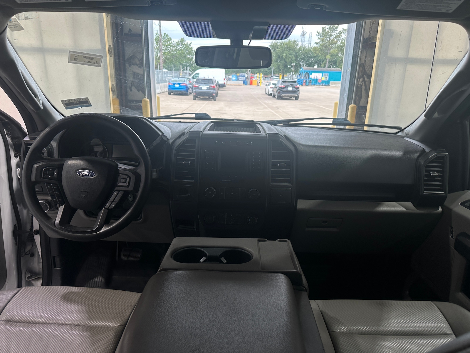 Thumbnail: 2019 Ford Econoline - 3