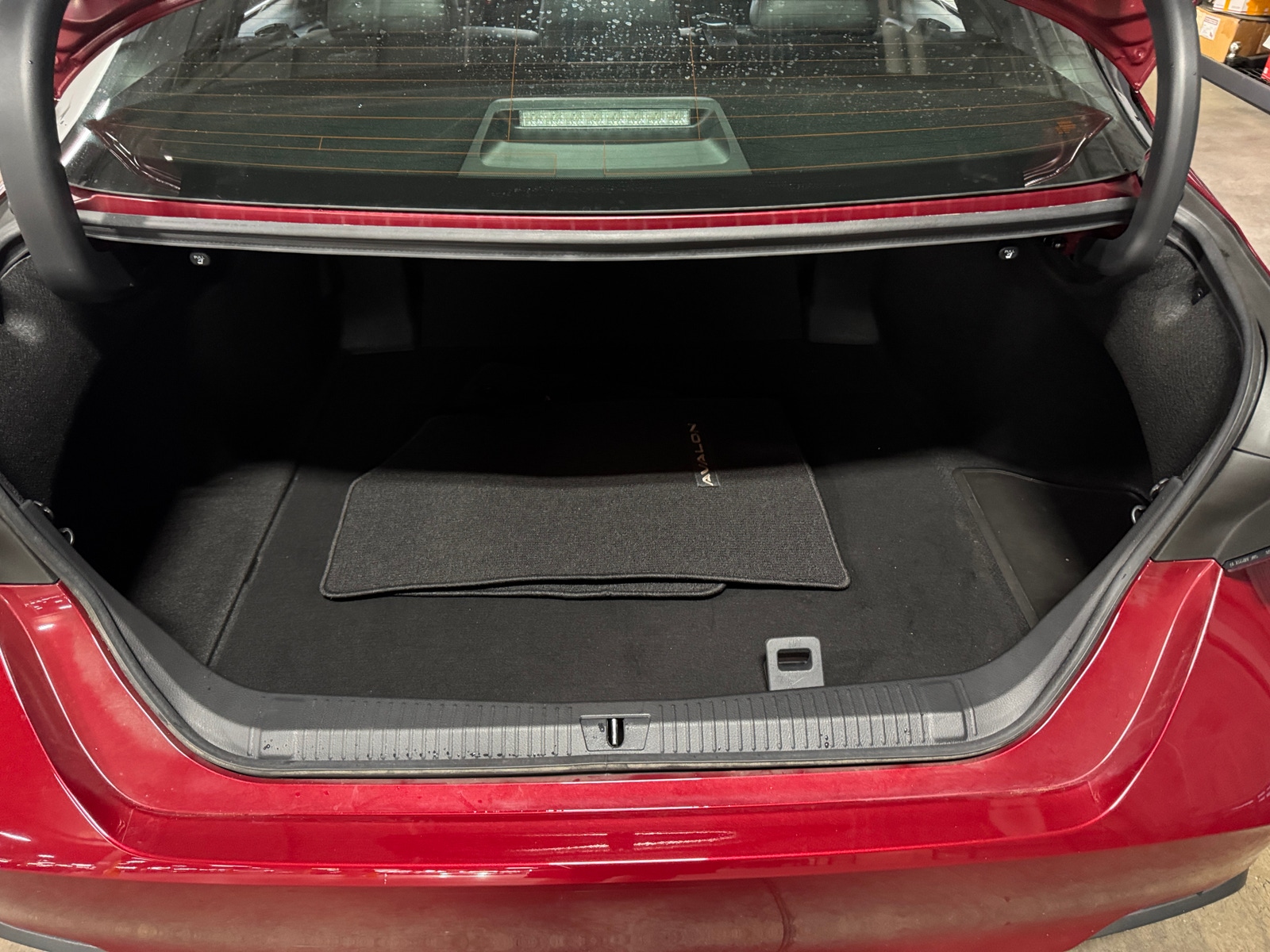 Thumbnail: 2020 Toyota Avalon - 6