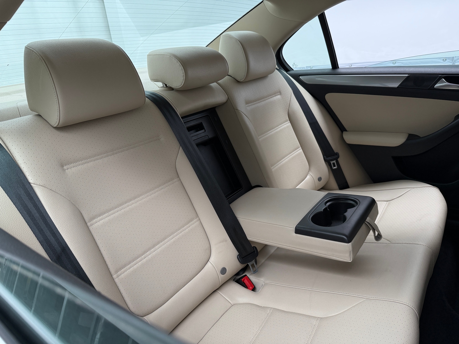 Thumbnail: 2018 Volkswagen Jetta - 5