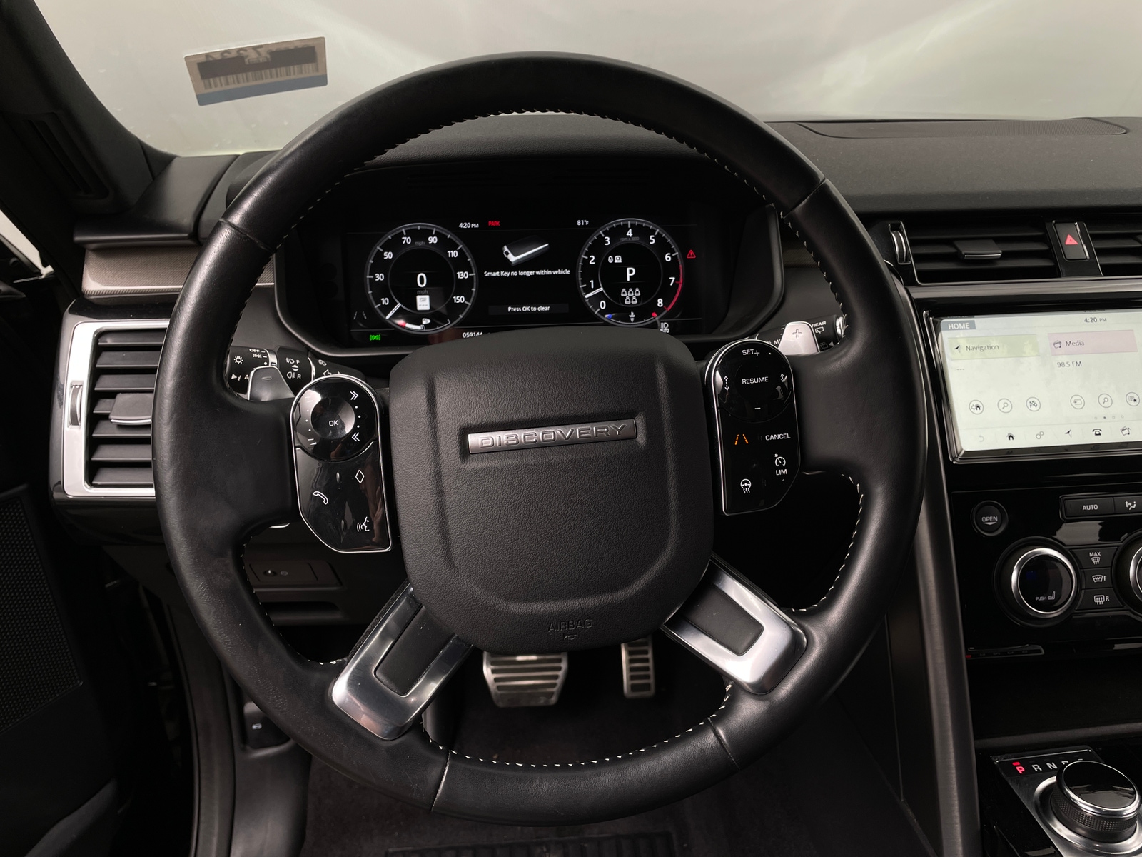 Thumbnail: 2020 Land Rover Discovery - 4