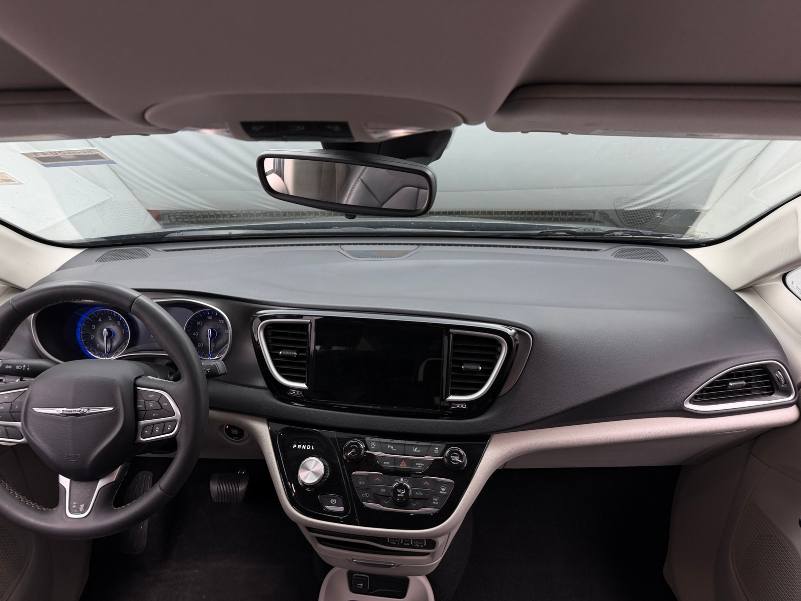 Thumbnail: 2023 Chrysler Pacifica - 2