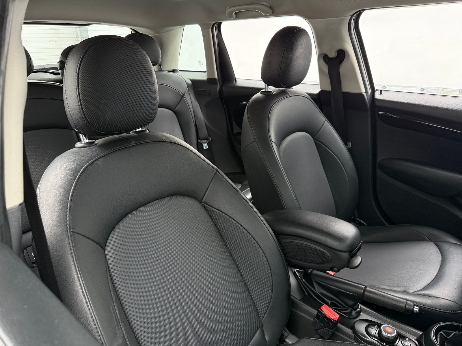 Thumbnail: 2019 MINI Cooper Hardtop - 2