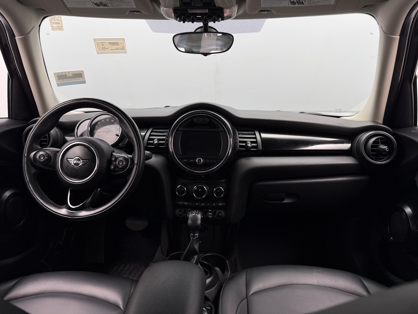 Thumbnail: 2019 MINI Cooper Hardtop - 3