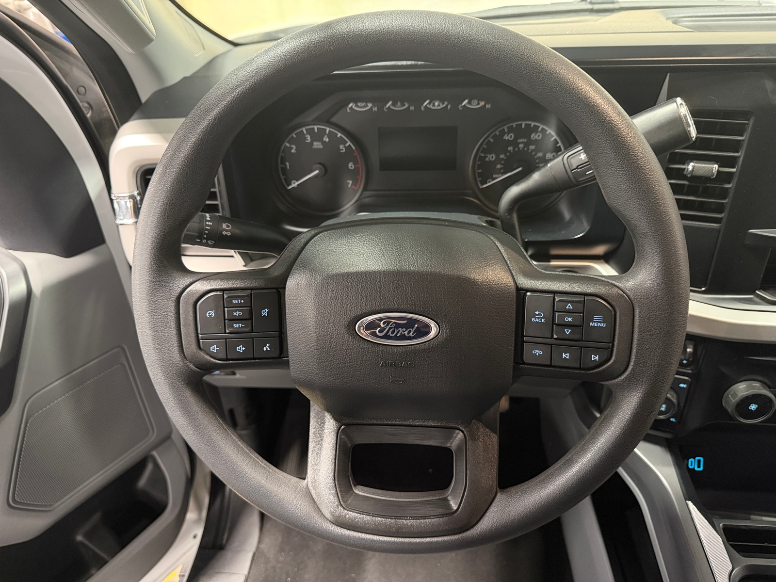 Thumbnail: 2024 Ford Econoline - 5