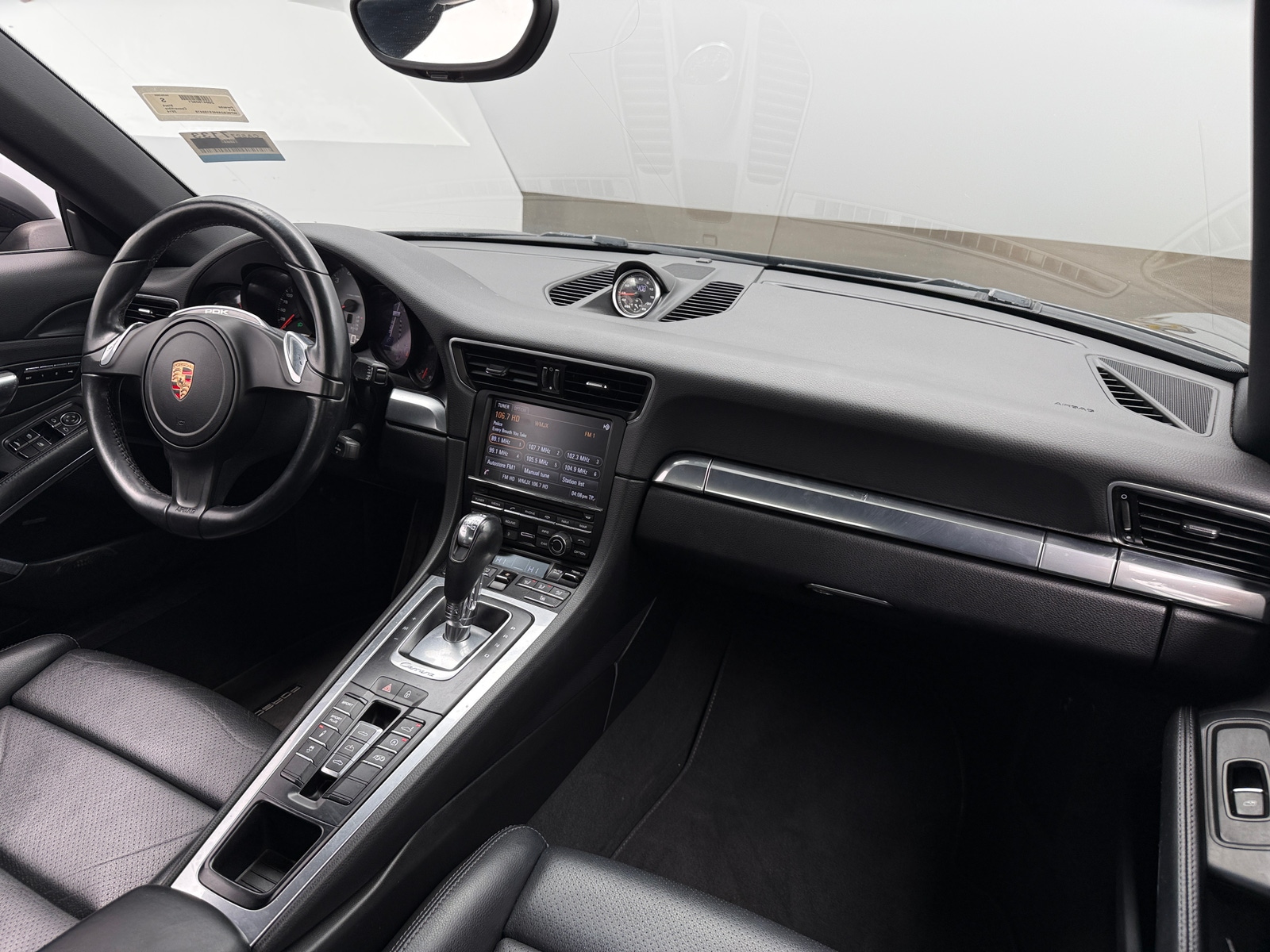 Thumbnail: 2014 Porsche 911 - 2