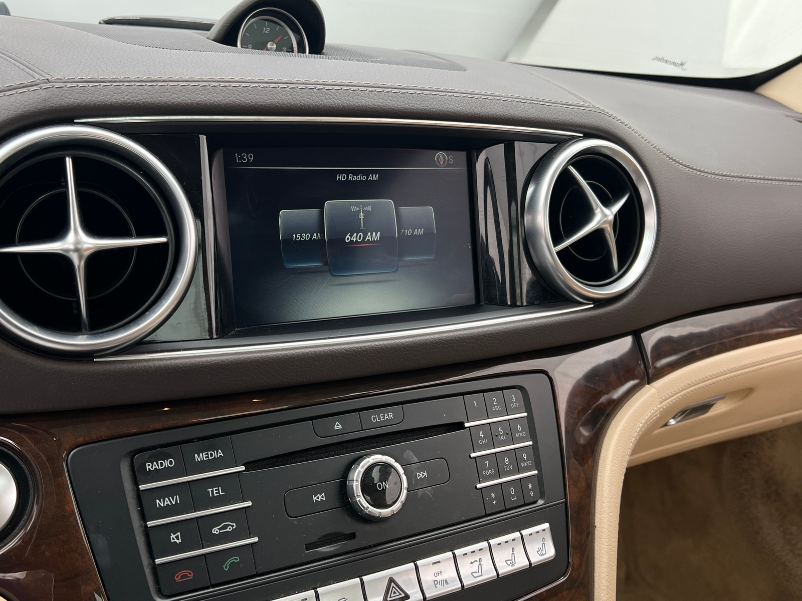 Thumbnail: 2019 Mercedes-Benz SL-Class - 3