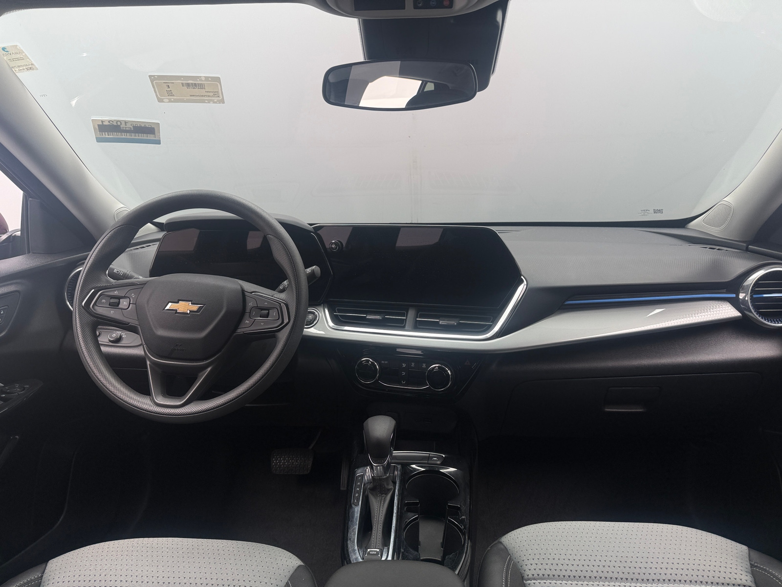 Thumbnail: 2025 Chevrolet Trax - 3