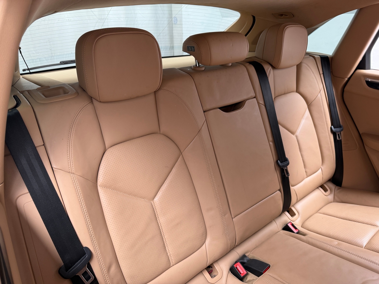 Thumbnail: 2016 Porsche Macan - 5