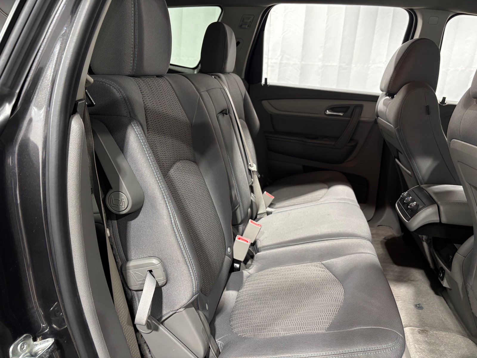 Thumbnail: 2016 Chevrolet Traverse - 6