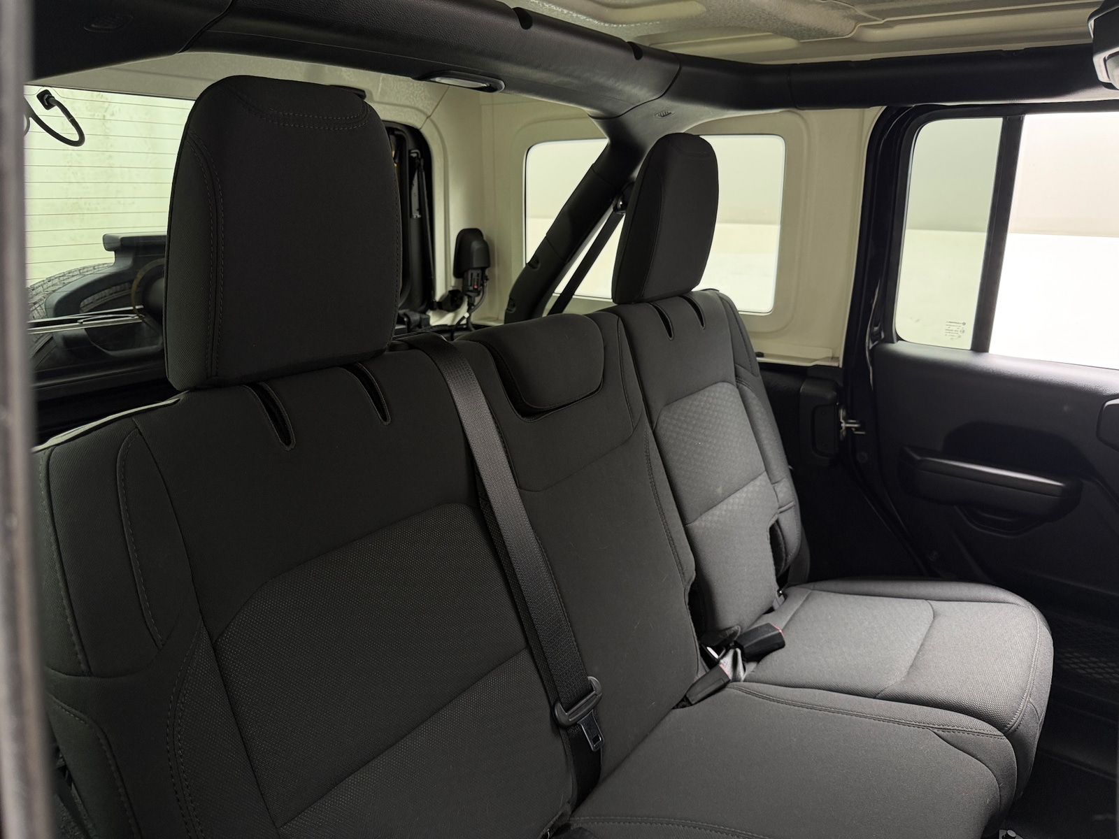 Thumbnail: 2020 Jeep Wrangler - 6
