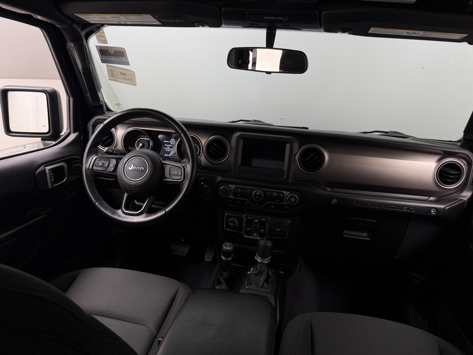 Thumbnail: 2020 Jeep Wrangler - 3