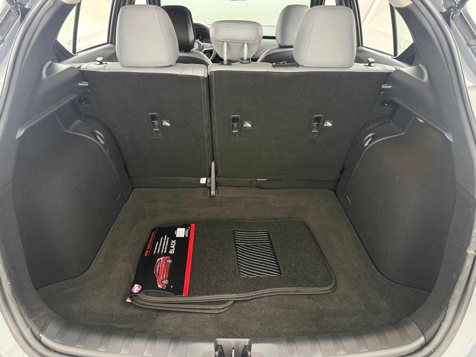 Thumbnail: 2023 Nissan Kicks - 6