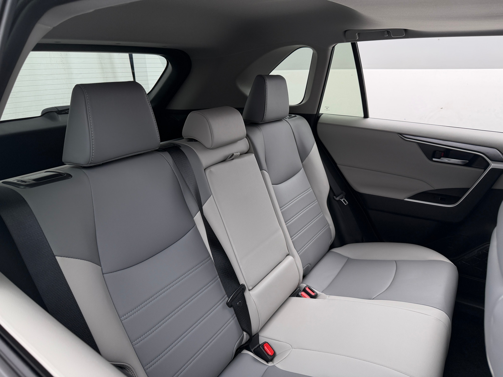 Thumbnail: 2025 Toyota RAV4 - 5