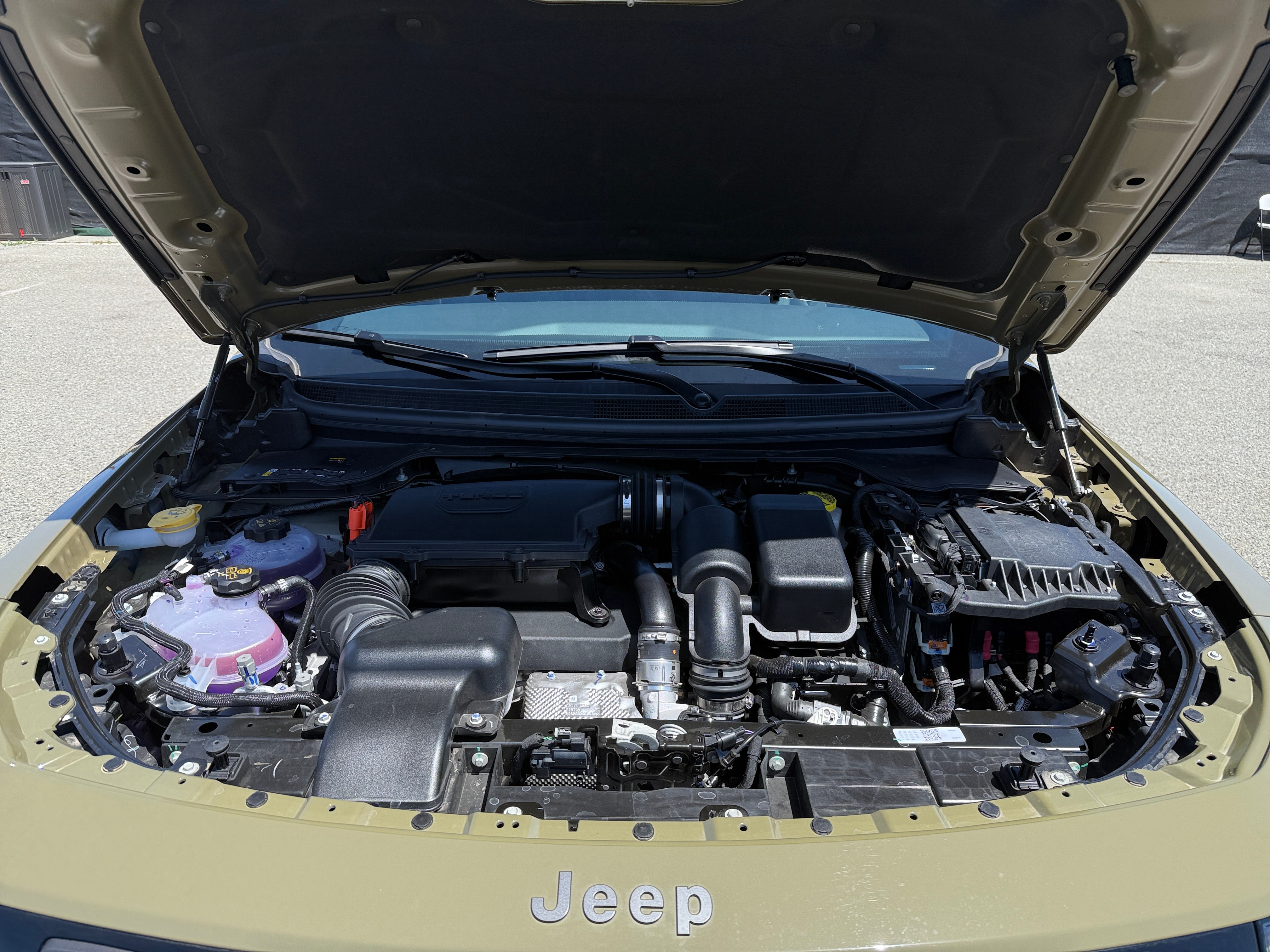 2026 Jeep Cherokee Laredo HEV 4X4's photo