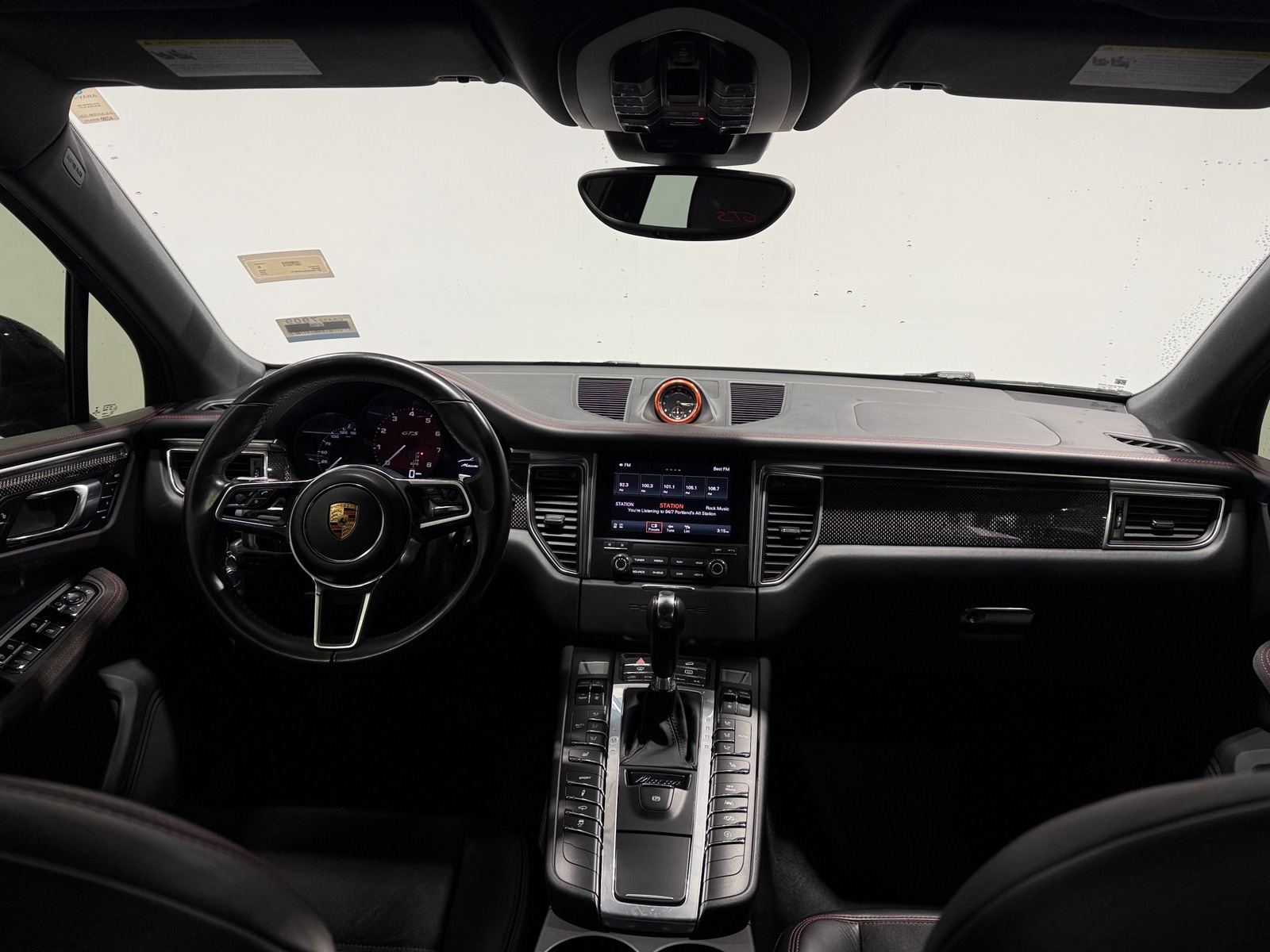 Thumbnail: 2018 Porsche Macan - 2
