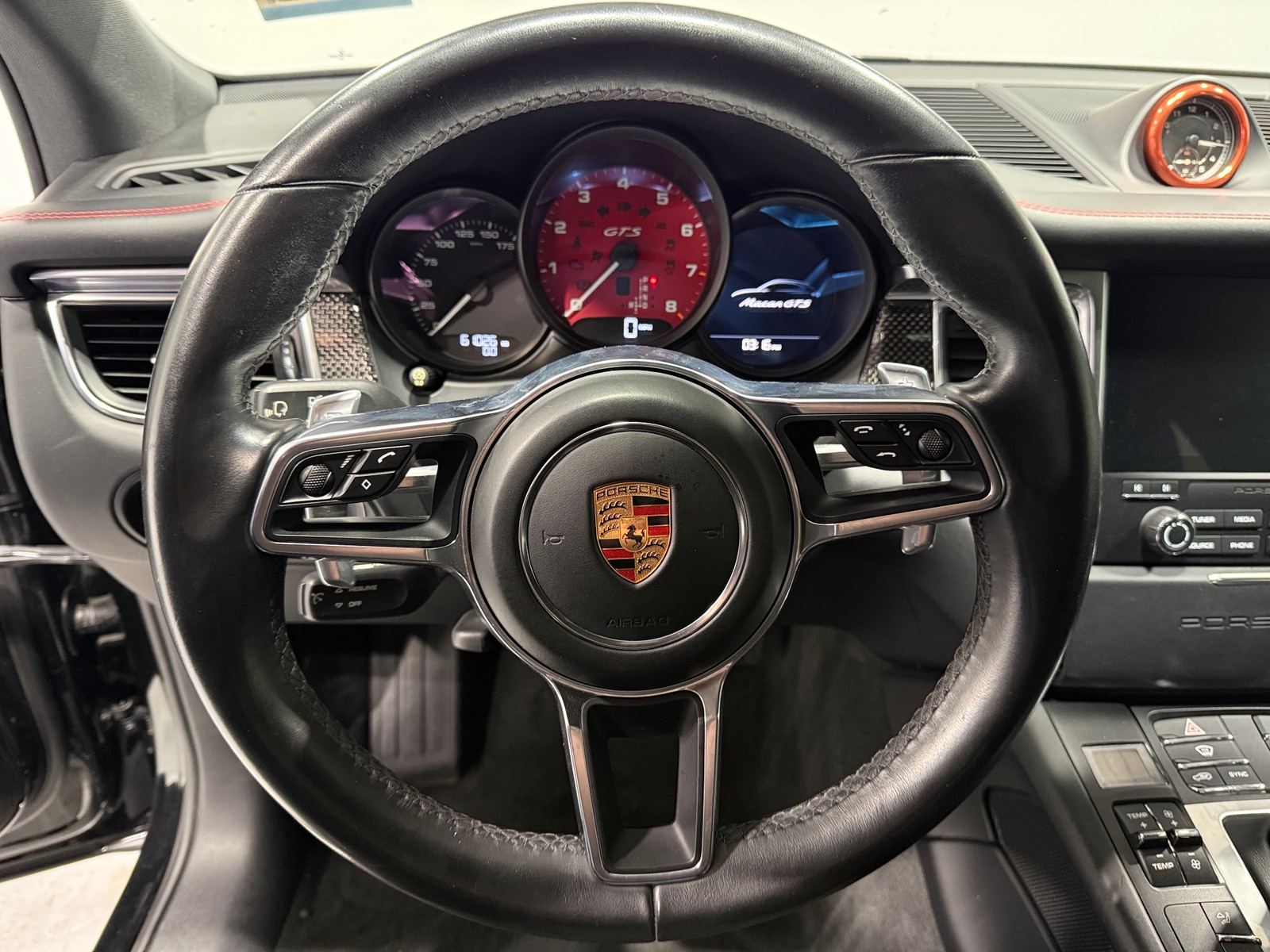 Thumbnail: 2018 Porsche Macan - 4