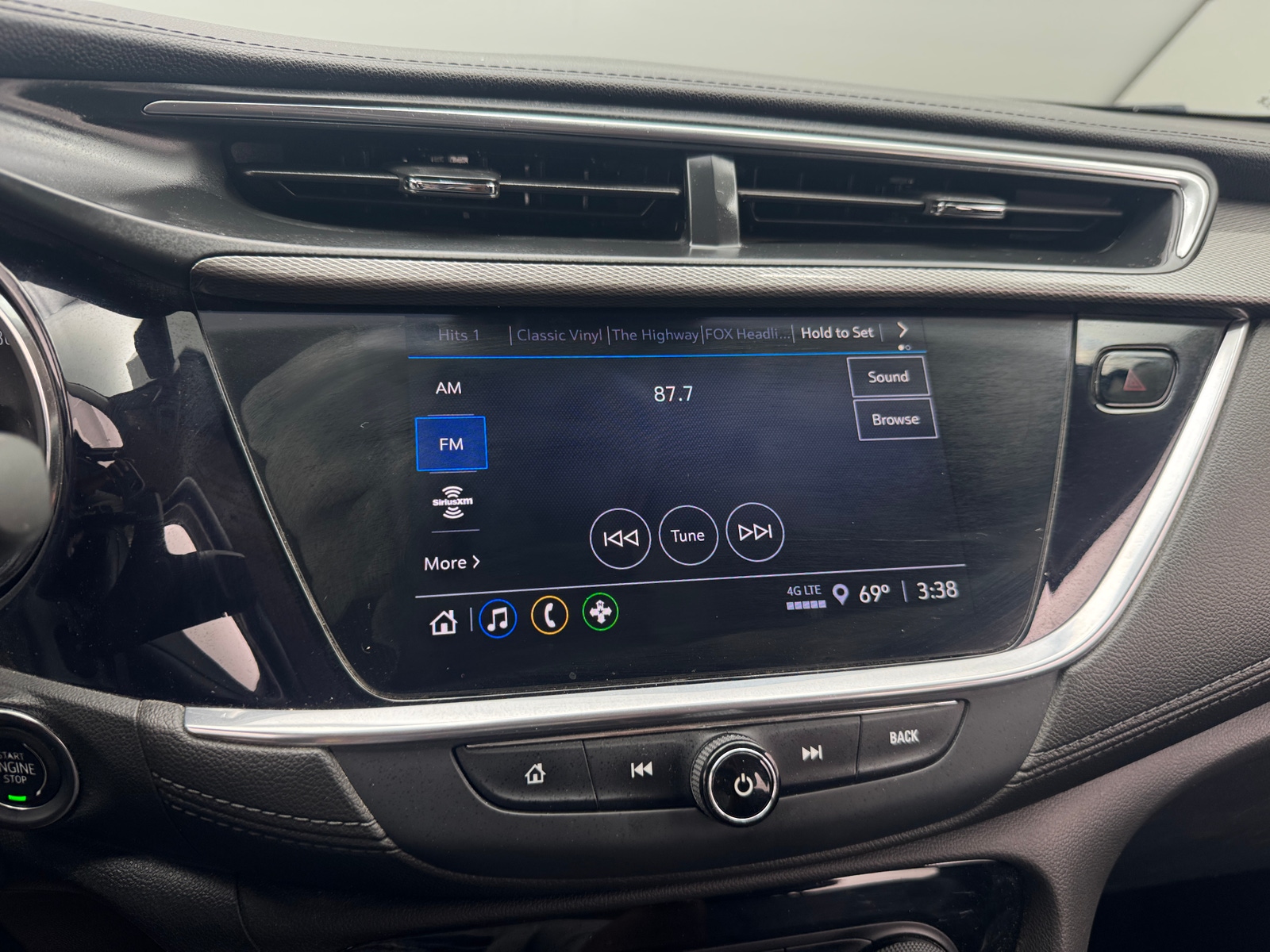 Thumbnail: 2021 Buick Encore GX - 3