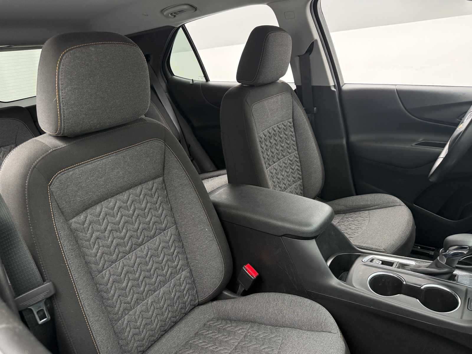 Thumbnail: 2022 Chevrolet Equinox - 2