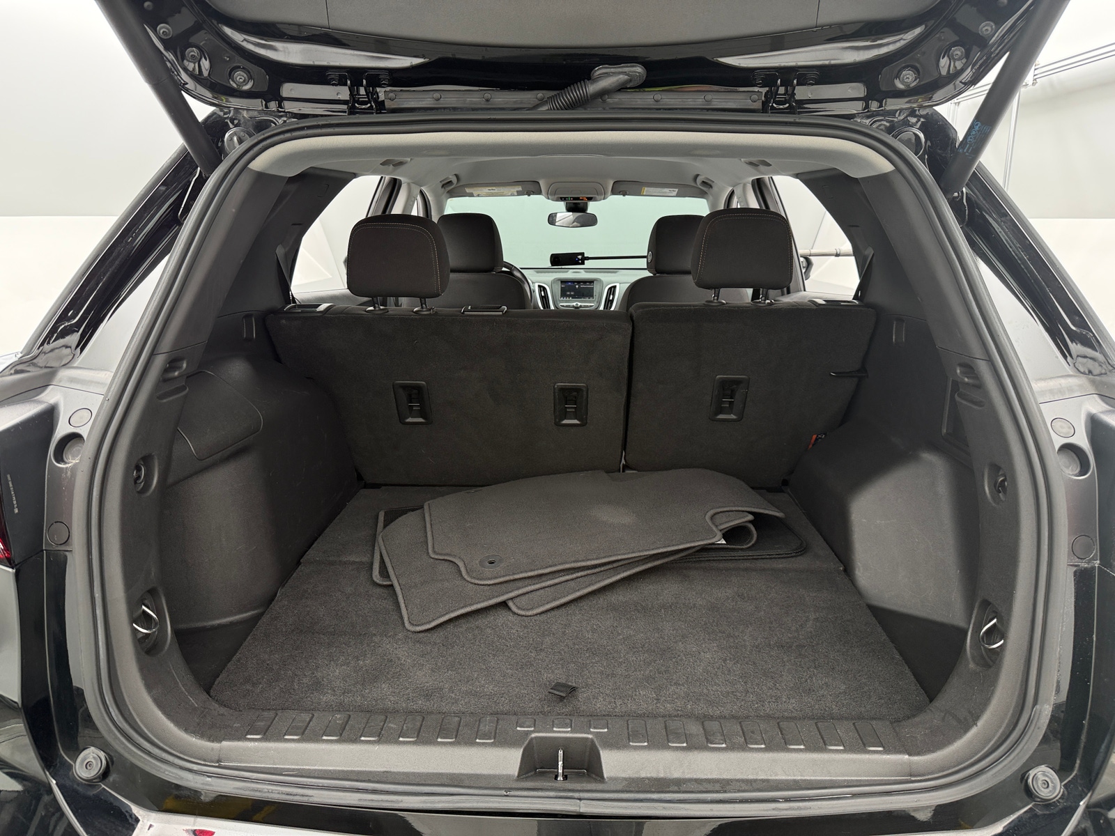 Thumbnail: 2022 Chevrolet Equinox - 7