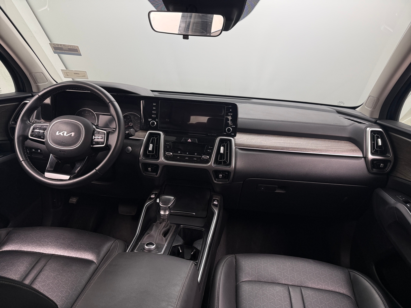 Thumbnail: 2022 Kia Sorento - 2