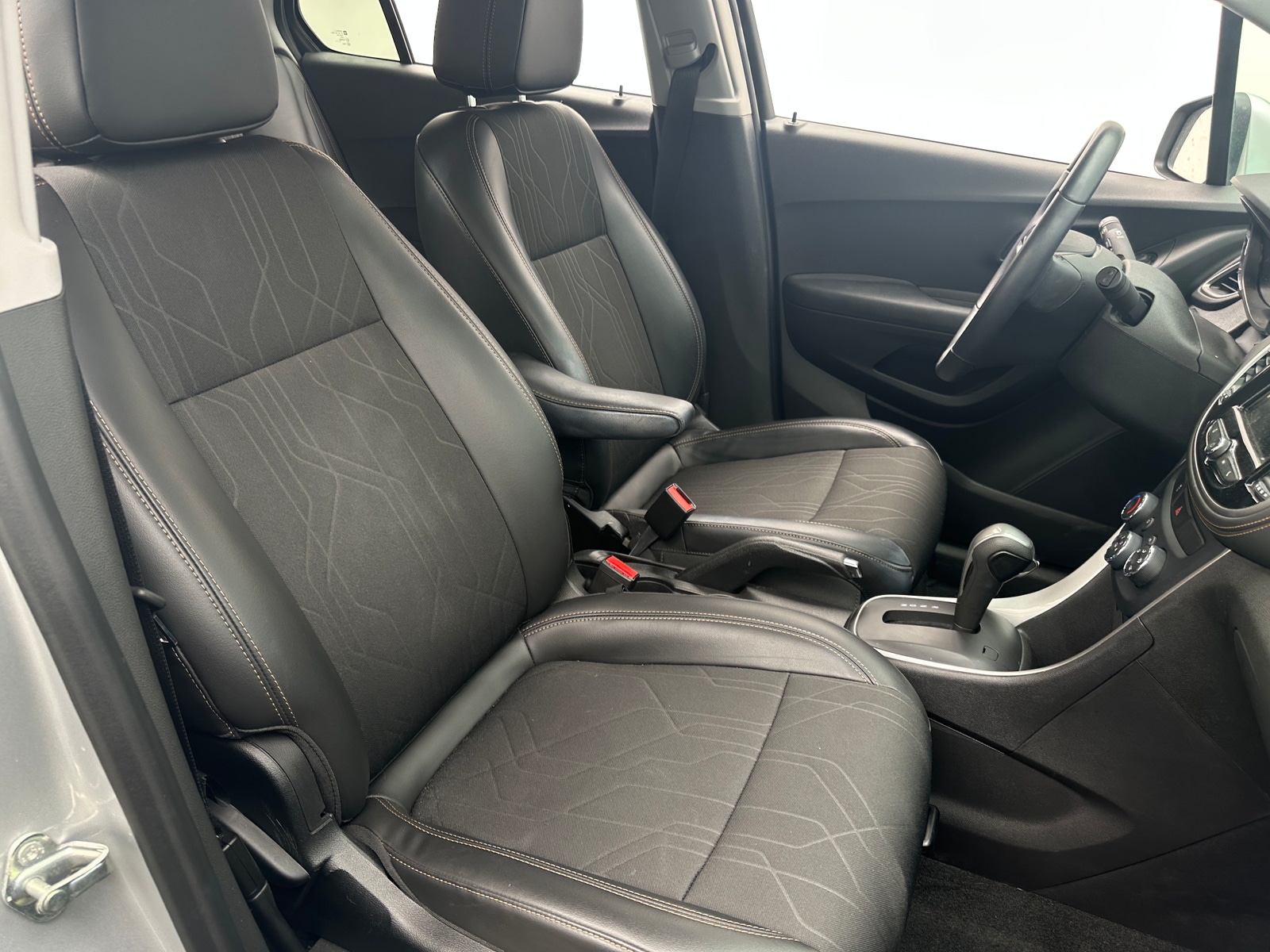 Thumbnail: 2019 Chevrolet Trax - 2