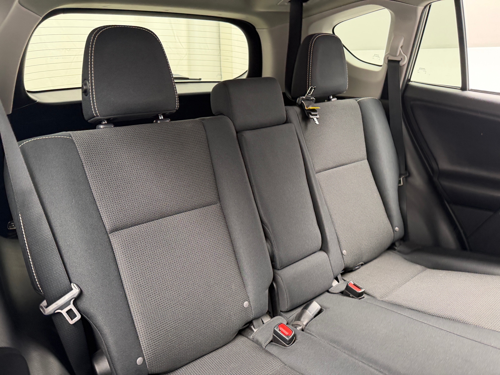 Thumbnail: 2018 Toyota RAV4 - 6