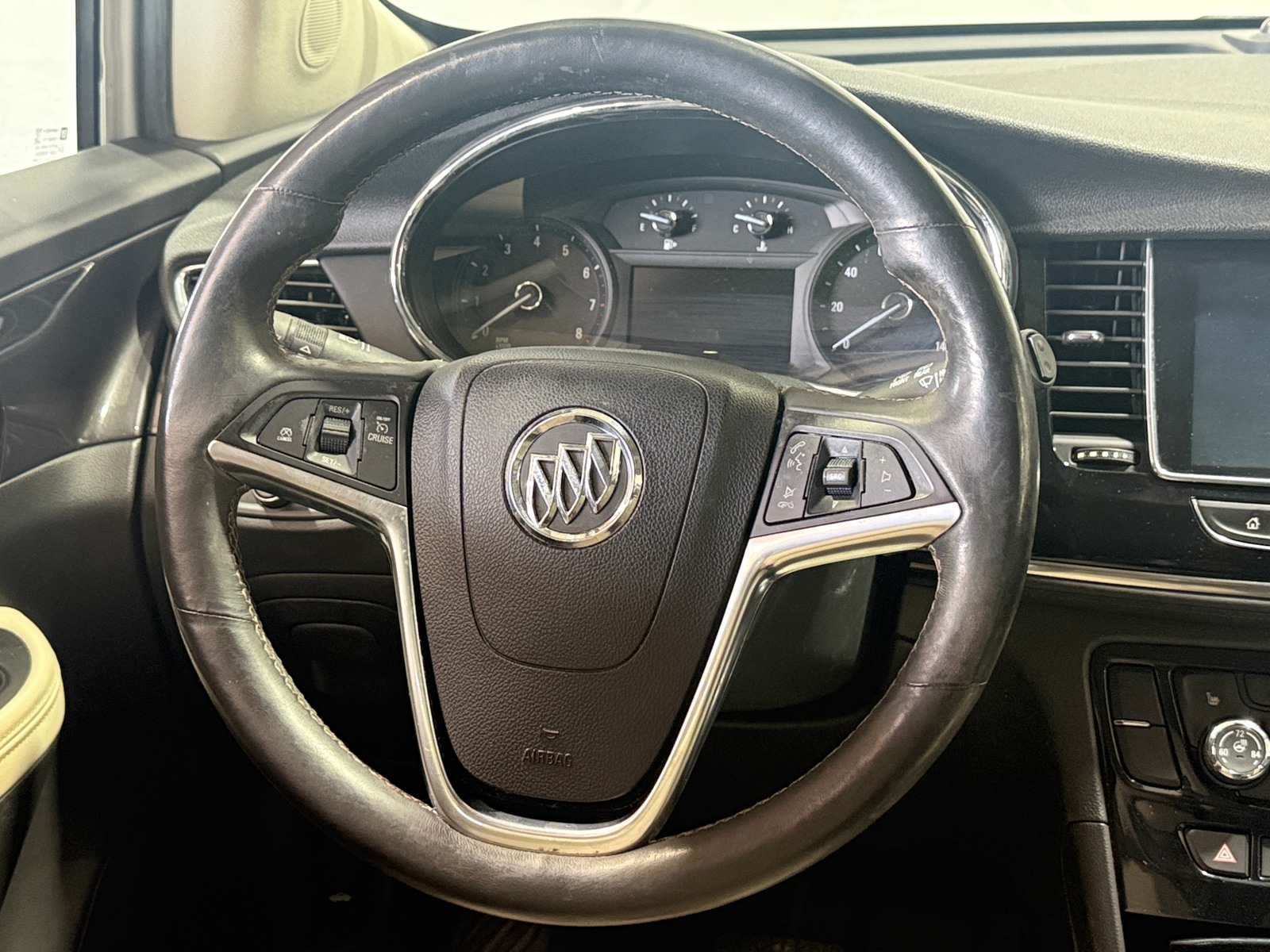 Thumbnail: 2018 Buick Encore - 4