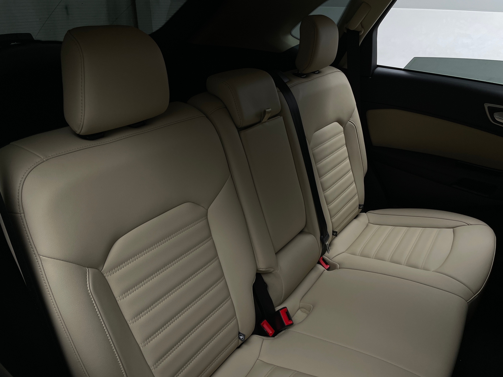 Thumbnail: 2019 Ford Edge - 6