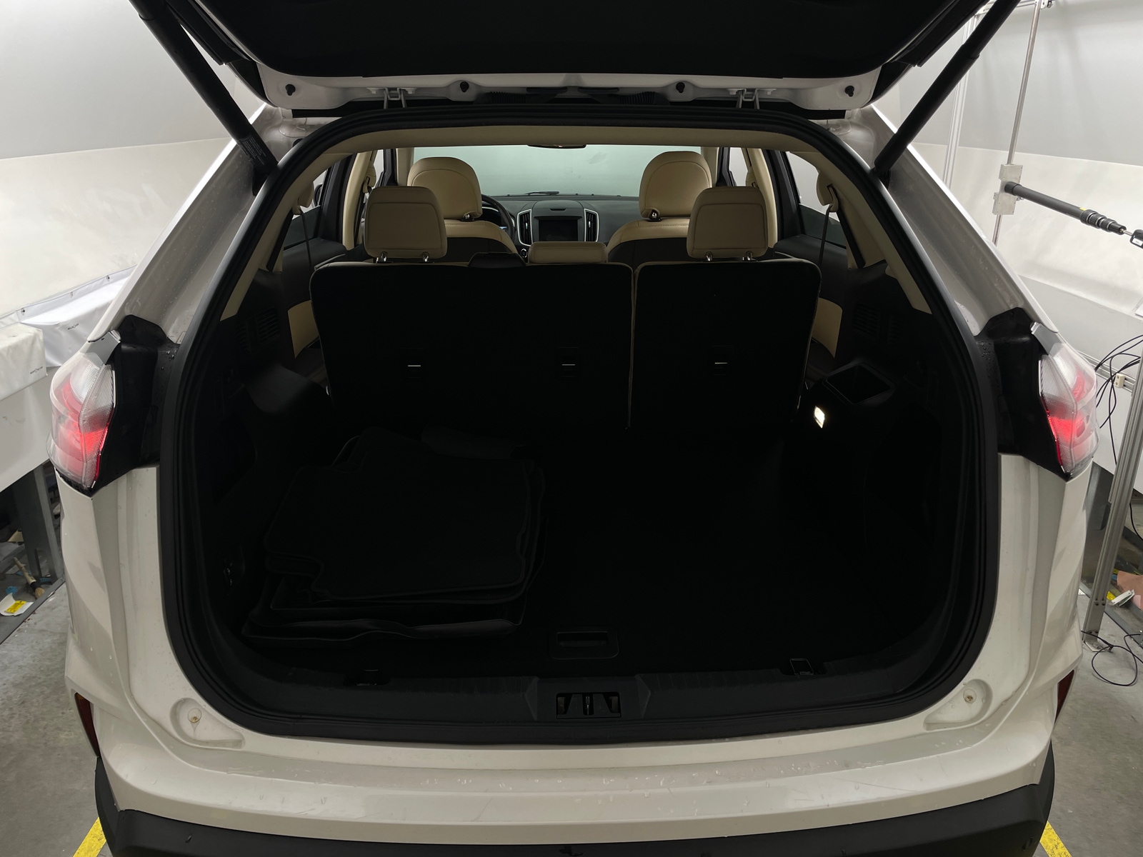 Thumbnail: 2019 Ford Edge - 7